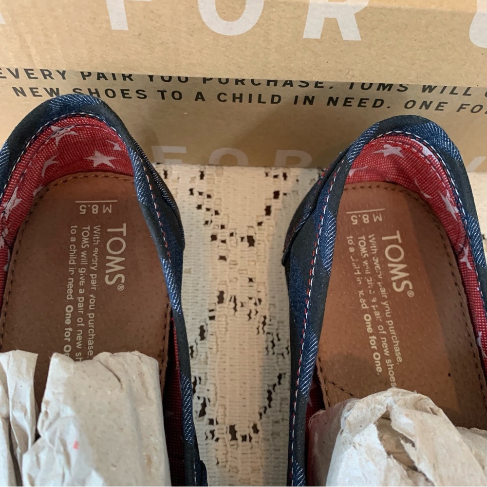 Toms Navy Chambray Stripe Canvas Flats - Picture 5 of 13